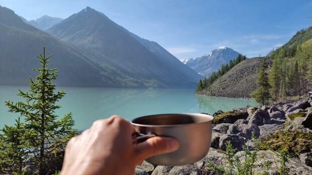 Гейзерное озеро и дождь