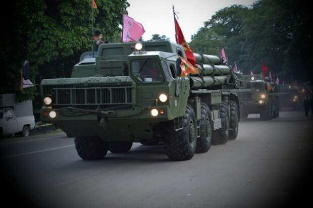 300-мм РСЗО "Смерч" армии Венесуэлы
