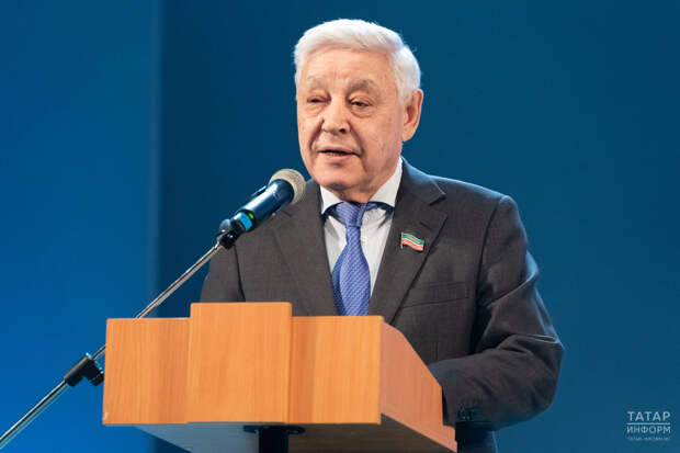 Мухаметшин поздравил представителей медиасообщества Татарстана с Днем российской печати