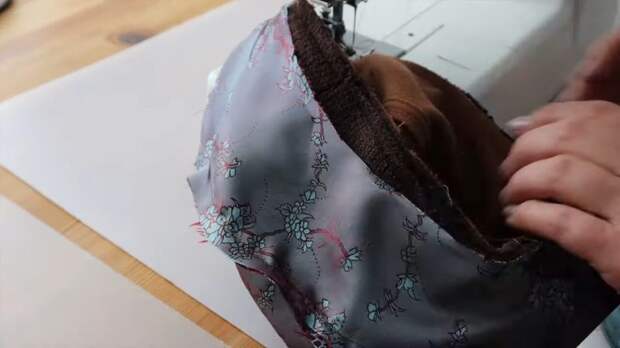 Как сшить элегантную шапку на осень из остатков ткани