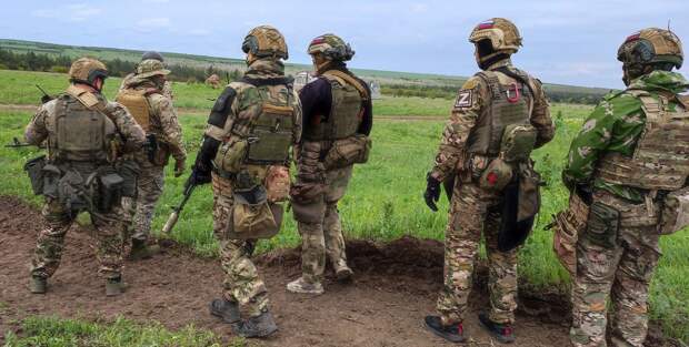 Подразделение чеченского спецназа "Ахмат" планомерно уничтожает противника в Марьинке