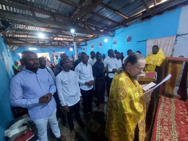 Успех миссии в Африке: В Камеруне 15 человек перешли в Русскую Православную Церковь