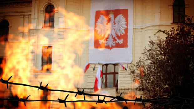 Польша прячет подлость своей политики за трагедией Холокоста