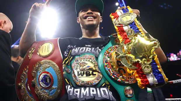 Стивенсон победил Вальдеса и стал чемпионом мира по двум версиям