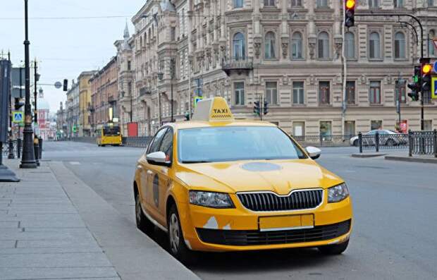 Иностранному туристу пришлось заплатить кругленькую сумму питерскому таксисту санкт-петербург, такси, таксист, турист
