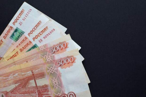Реальные зарплаты в Орловской области выросли на 8,2% за год