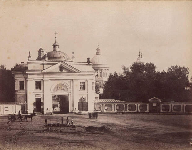 Sankt-Peterburg-fotoalbom-Zhan-Batist-Avanzo 20