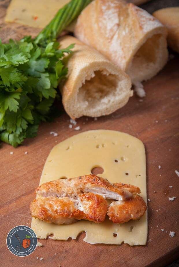 Багет с курицей, сыром и чесночным маслом кулинария, рецепт, длиннопост, еда, из Одессы с морковью, закуска, багет, пятничный тег моё