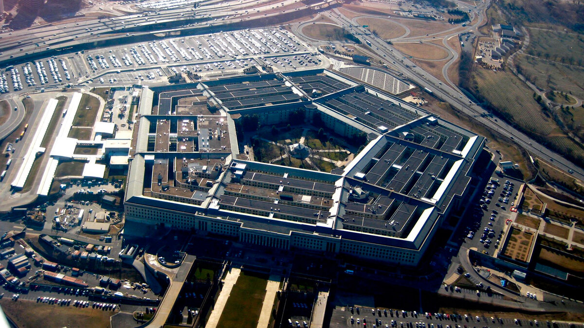 Мы частенько любим потроллить США — страну, как бы стоящую на стороне добра и борющуюся за мир во всём мире тем, что они имеют самый большой оборонный бюджет в мире и развязали в XX-XXI веке...-8