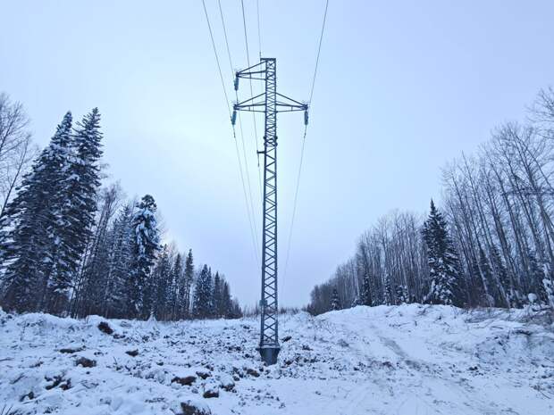 Тюменские энергетики поработали в ХМАО над укреплением надёжности электроснабжения магистральных нефтепроводов