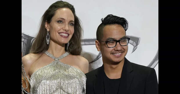 Сын Анджелины Джоли и Брэда Питта отказался от фамилии отца