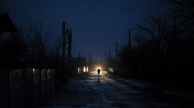 «СТРАНА.ua»: жители Одессы вновь перекрыли дорогу из-за блэкаута