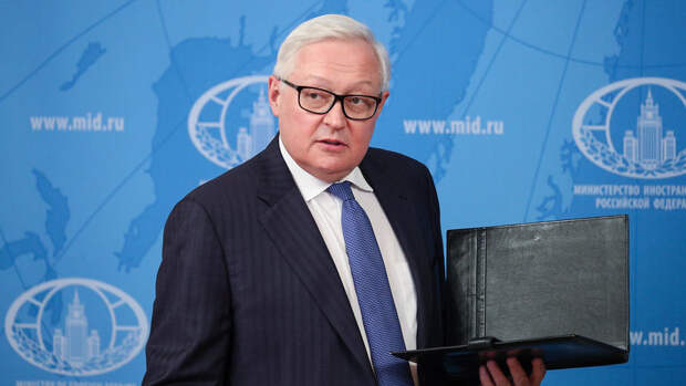 Рябков: линия США и их союзников по Украине приближает нас всех к опасной черте