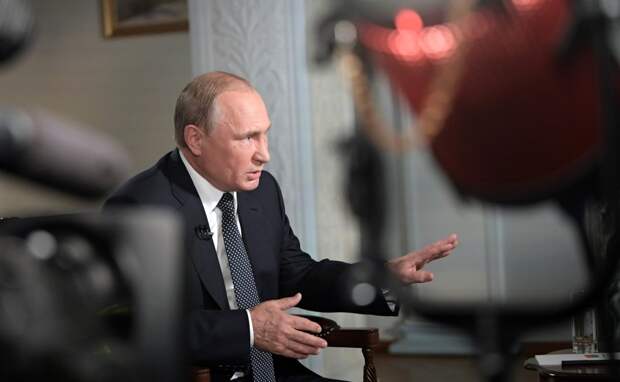 «Мы вам его не отдадим!»: россияне ответили киевскому телеканалу, назвавшему Путина президентом Украины