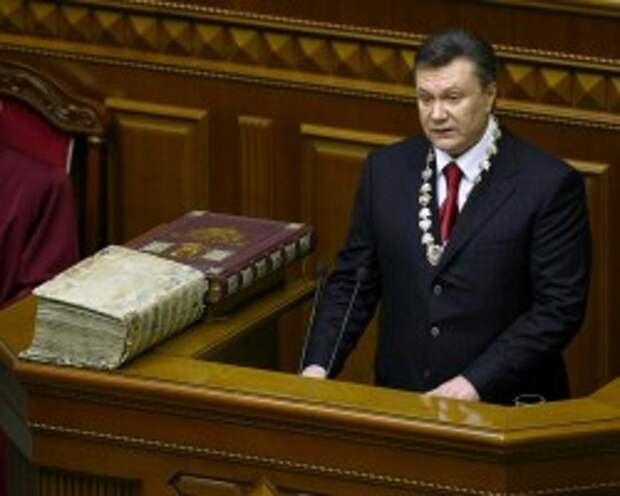 Депутат внес законопроект об импичменте Януковичу