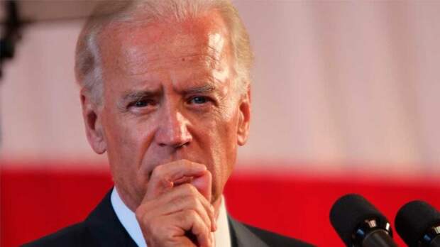 Применение помощниками Байдена автопера для подписи указов будет официально расследовано