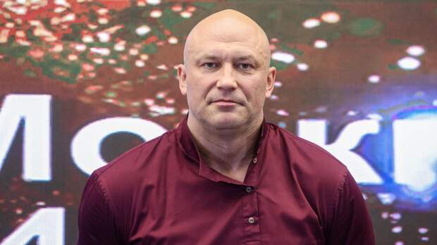 Неожиданный альянс: бывшие жены звезды объединились: как две экс-супруги 49-летнего Константина Соловьева «пошли войной» на его третью жену и чем закончился публичный скандал