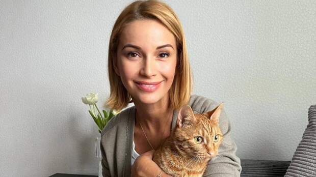 Ольга Орлова пожаловалась на стоимость куличей в Москве: «25-35 тысяч рублей»