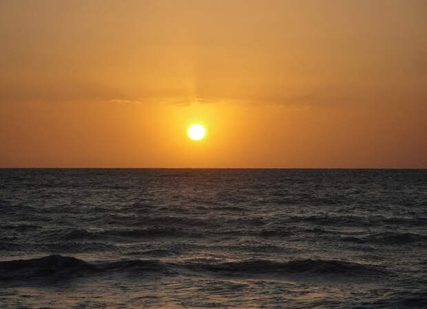 Пресса США: Иран не может открыть Ормуз из-за проблем с разминированием