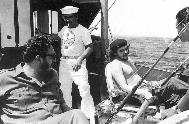 Че Гевара и Фидель Кастро на рыбалке, 1960