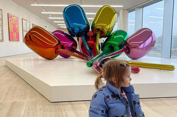 Аккаунт недели. Инстаграм о том, как ходить на выставки и в музеи вместе с детьми