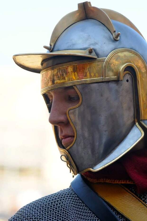 Шлем легионера поздней империи
