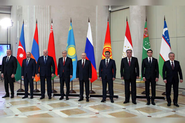 Путин рассчитывает увидеться с лидерами стран СНГ в Петербурге в конце декабря