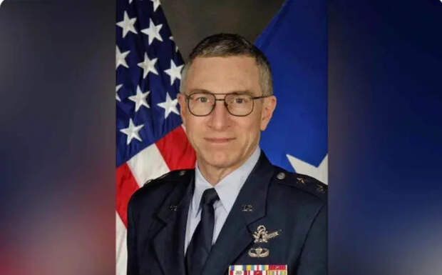 NYP: Генерала-эксперта по НЛО не могут найти из-за теплой погоды