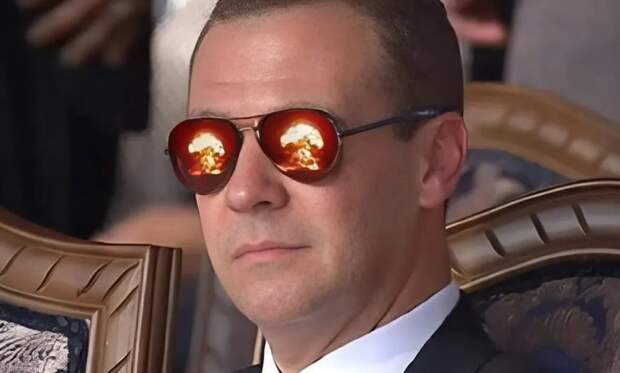 Медведев объяснил, почему Россия не разглашает детали переговоров по Украине