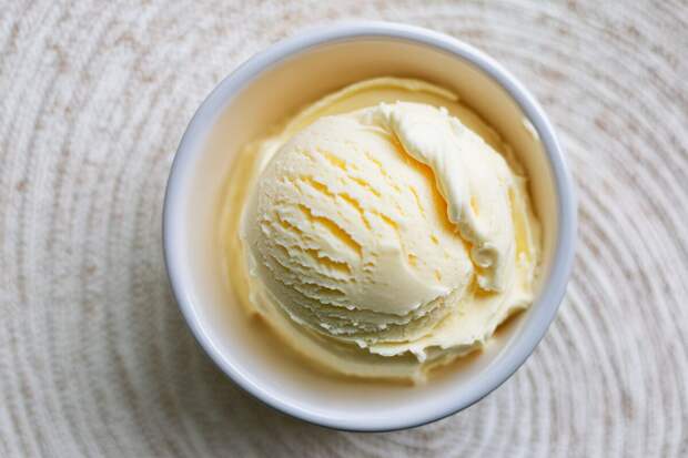 Отоларинголог Ризаев: закалить горло мороженым возможно