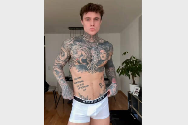 Герой мема «Филяй-филяй» снялся в трусах для бренда