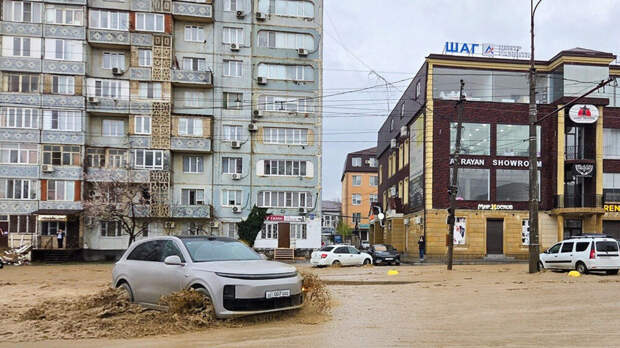 Сенатор Умаханов: стихия нанесла Дагестану огромный ущерб на миллиарды рублей