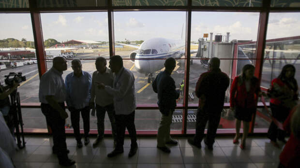 В Китае заявили, что готовы помочь Кубе с дефицитом авиатоплива