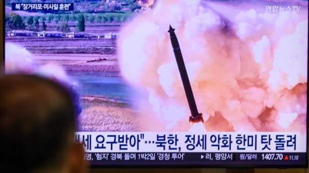 КНДР запустила, предположительно, баллистические ракеты