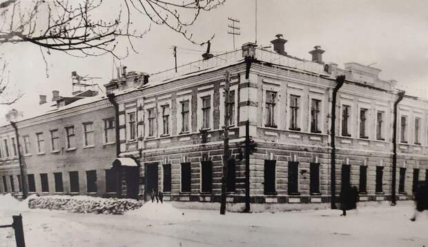 1931_.jpg 1931_.jpg