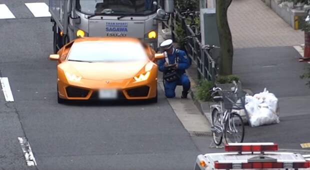 Результат пошуку зображень за запитом "Велосипед против Lamborghini: погоня с неожиданным финалом (видео)"