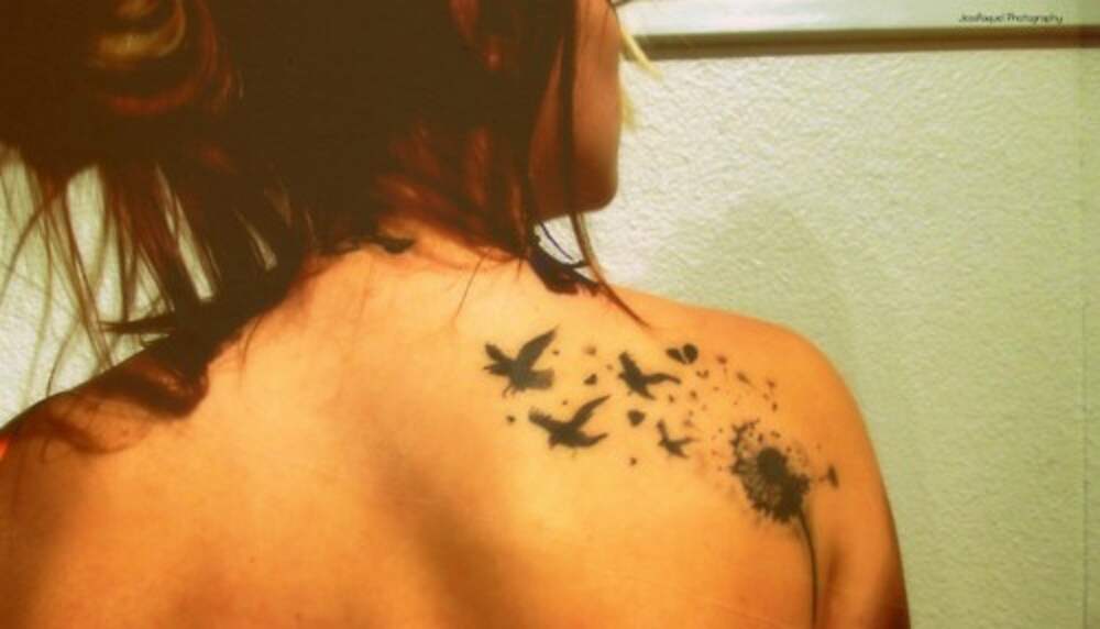 Анна старшенбаум татуировка на шее фото