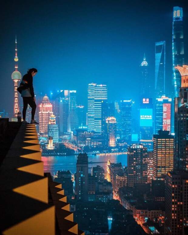 Ночной Шанхай в фотографиях руфера Виктора Чиана (19 фото)