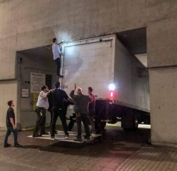 Странные и необычные аварии и ДТП
