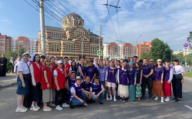 40 волонтёров работали на празднике в честь Покрова Пресвятой Богородицы в Рязани