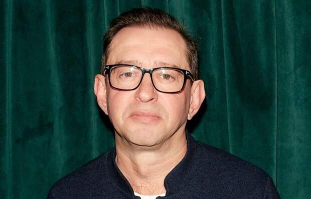 «Снимайте обувь. Не топчите душу»: как Константин Хабенский превратил личную трагедию в спасение сотен детей