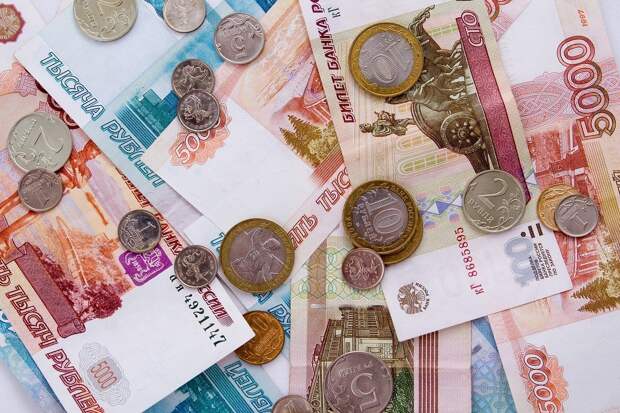 В банках спрогнозировали курс ниже 73 руб./$ в августе