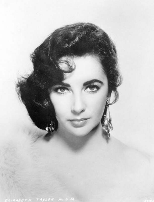 1300976525_elizabeth-taylor-31