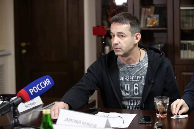 Дмитрий Певцов: детей важно учить думать