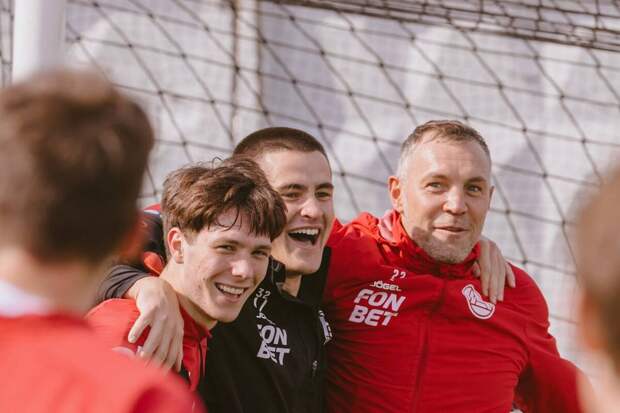 Дзюба заявил, что футболисты "Акрона" два месяца тренируются на бетоне