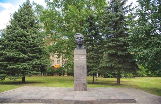 Звание «Почётный гражданин Смоленской области» присвоили Юрию Гагарину