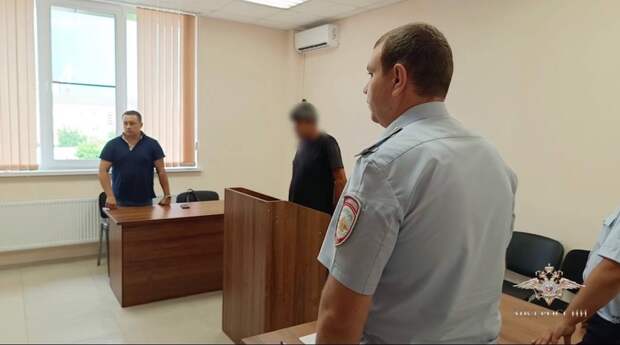 Мотоциклиста, сбившего ребёнка в Усть-Лабинске, арестовали на 14 суток
