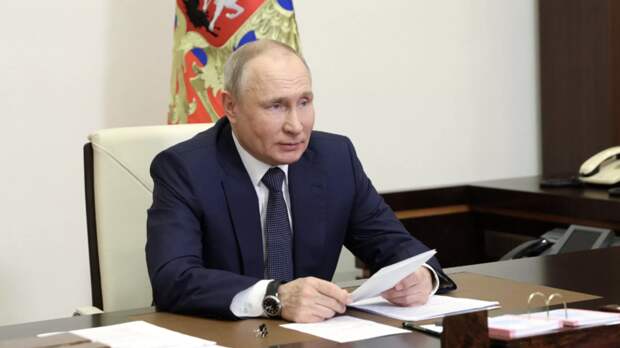 Путин поручил раз в 6 лет устраивать в России Всемирный фестиваль молодёжи