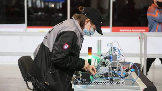 Технологии будущего: как проходит WorldSkills Hi-Tech в Екатеринбурге