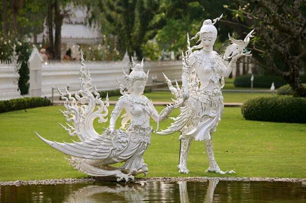 Храм Wat Rong Khun